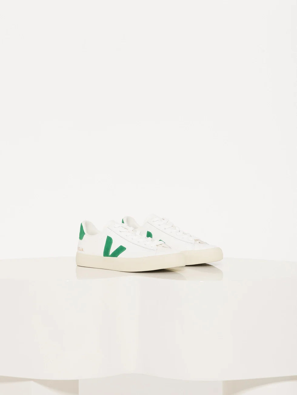 Zapatilla Veja Campo Leather