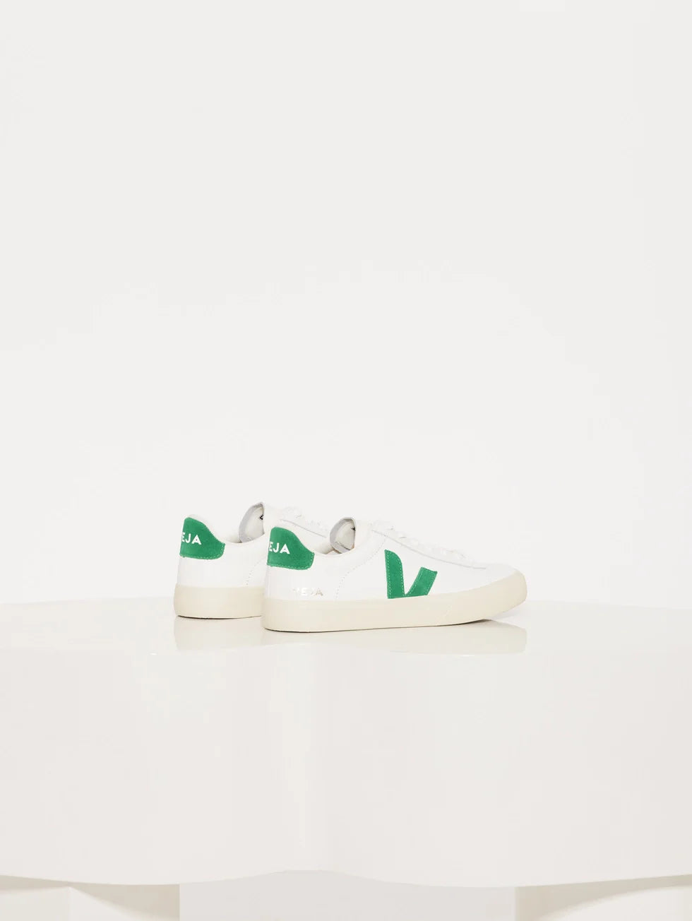 Zapatilla Veja Campo Leather