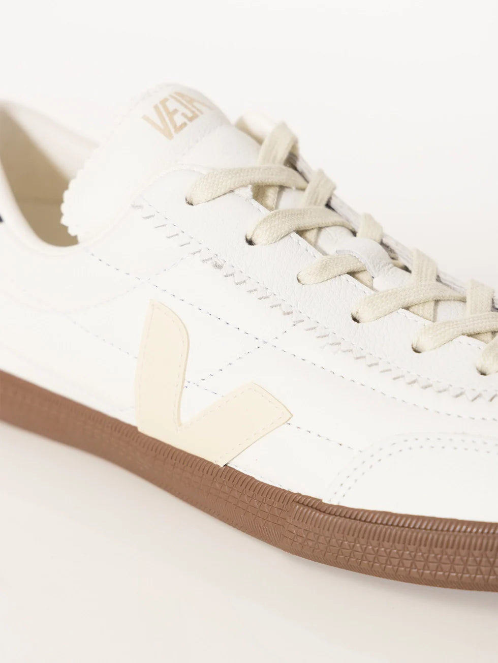 Zapatilla Veja Panenka Leather