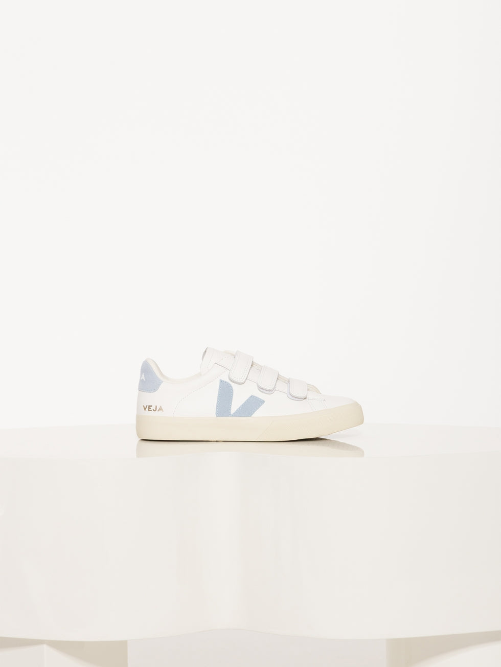 Zapatilla Veja Recife Leather