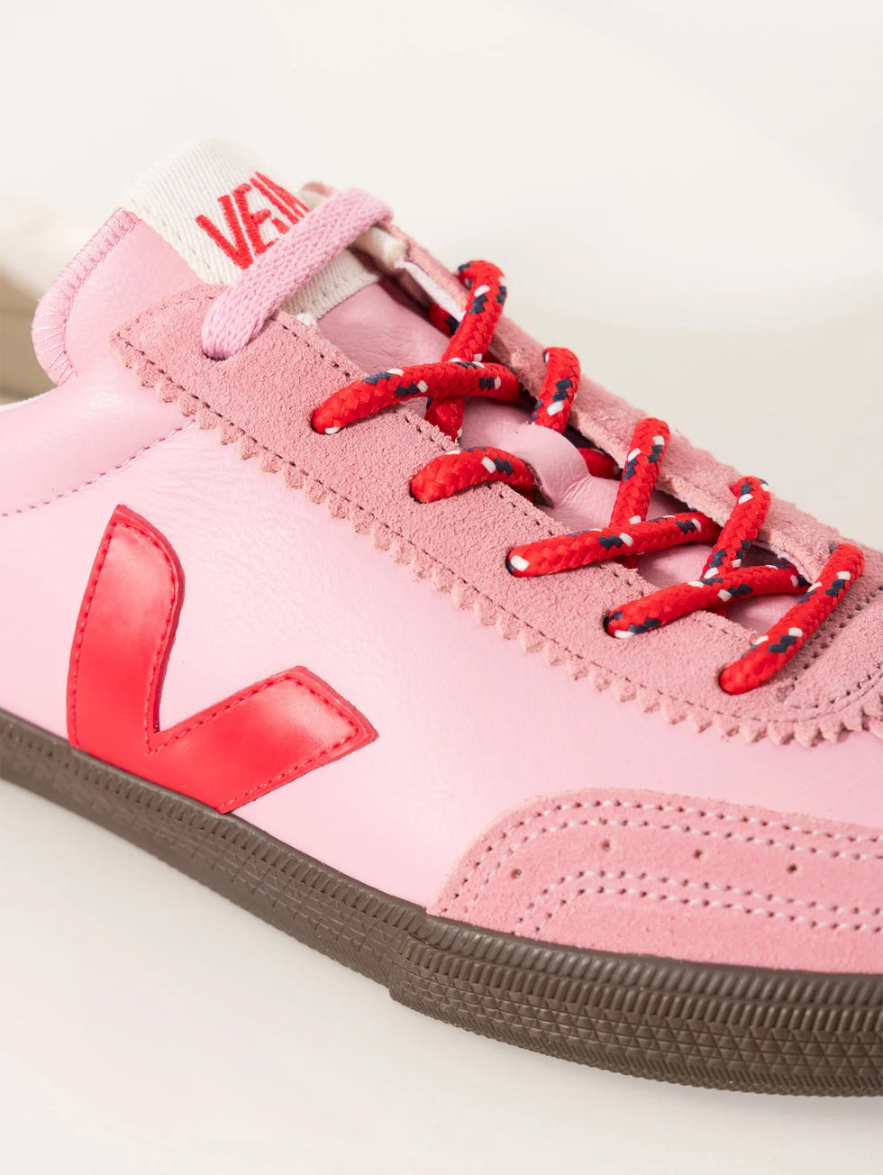 Zapatilla Veja Volley Leather