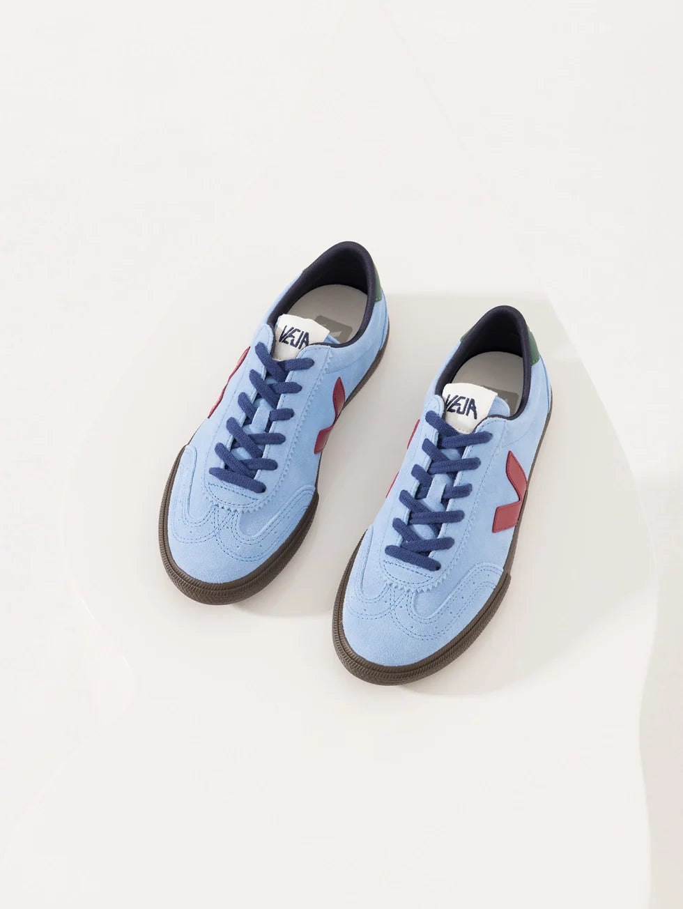 Zapatilla Veja Volley Suede