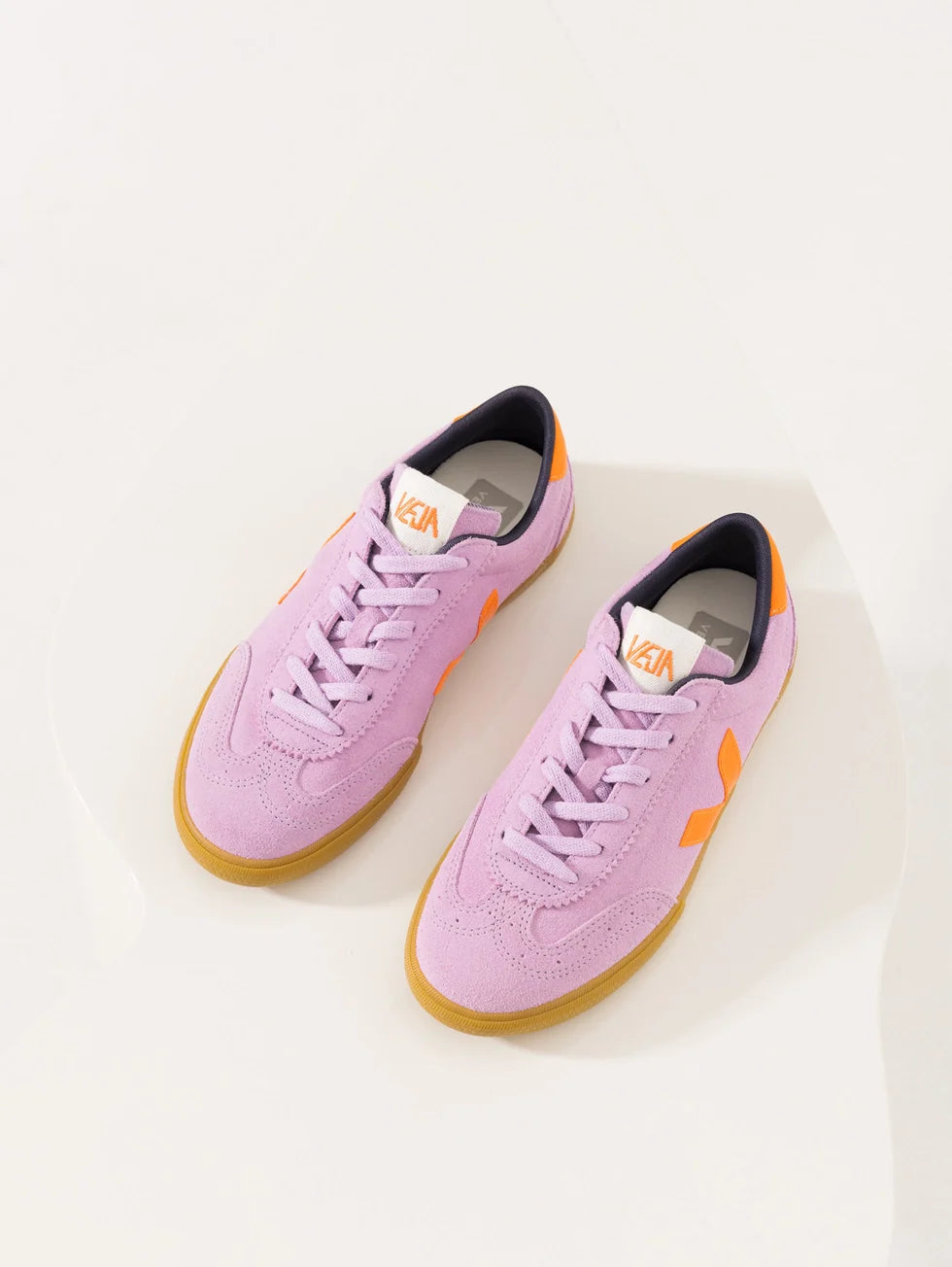 Zapatilla Veja Volley Suede