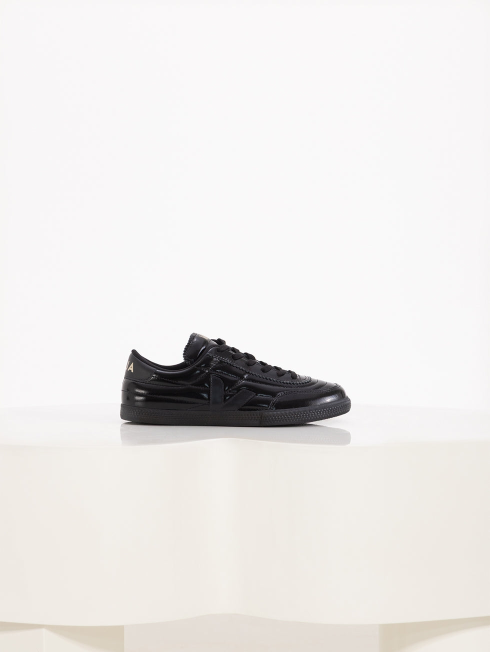Zapatilla Veja Panenka Leather