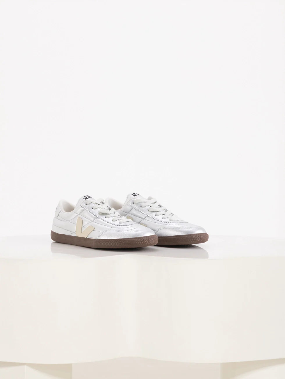 Zapatilla Veja Panenka Leather