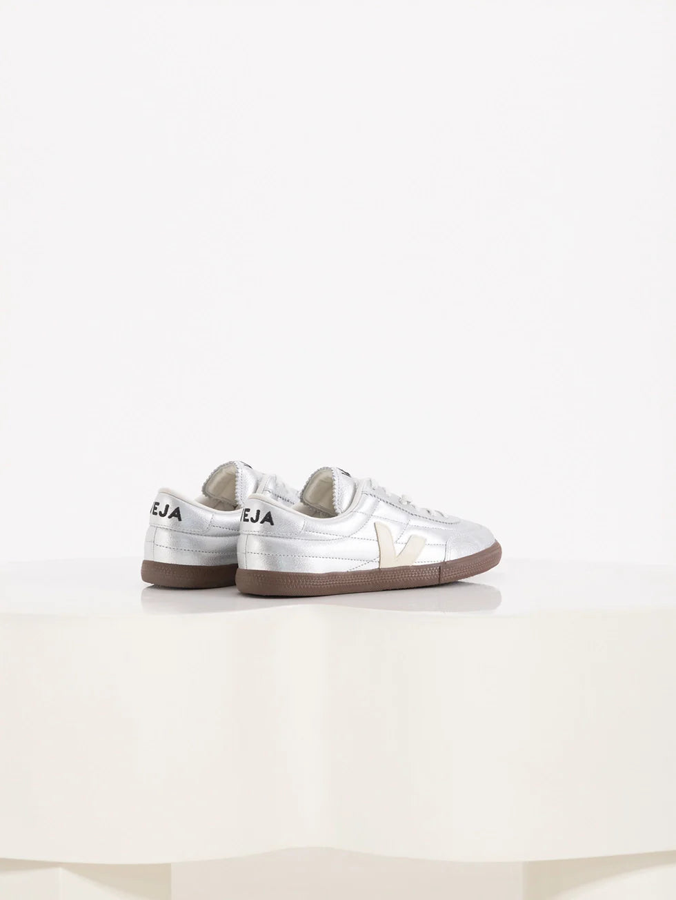 Zapatilla Veja Panenka Leather