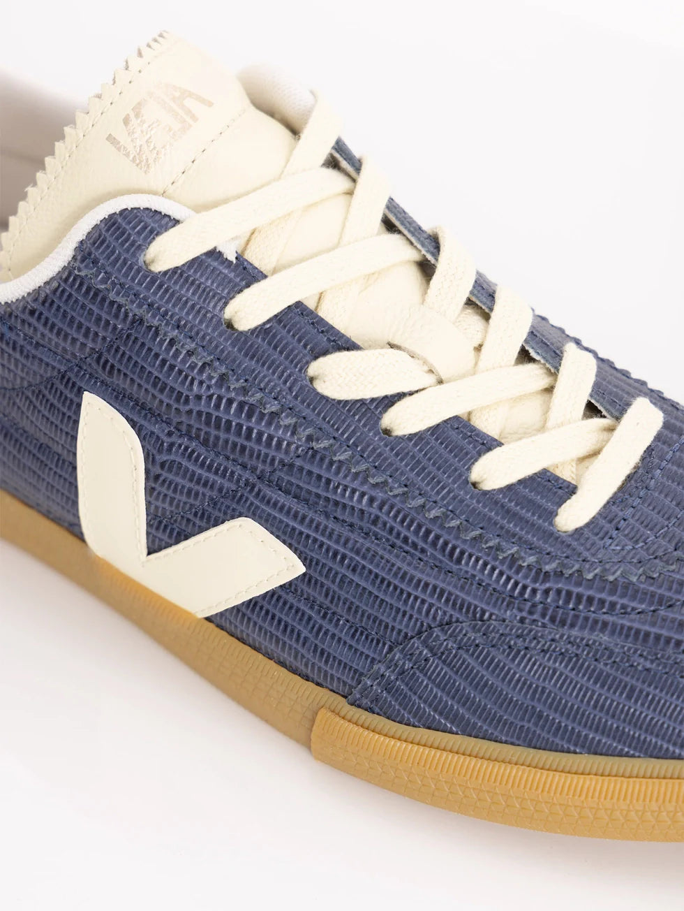 Zapatilla Veja Panenka Leather