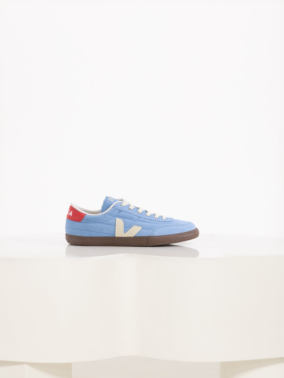 Zapatilla Veja Panenka Suede