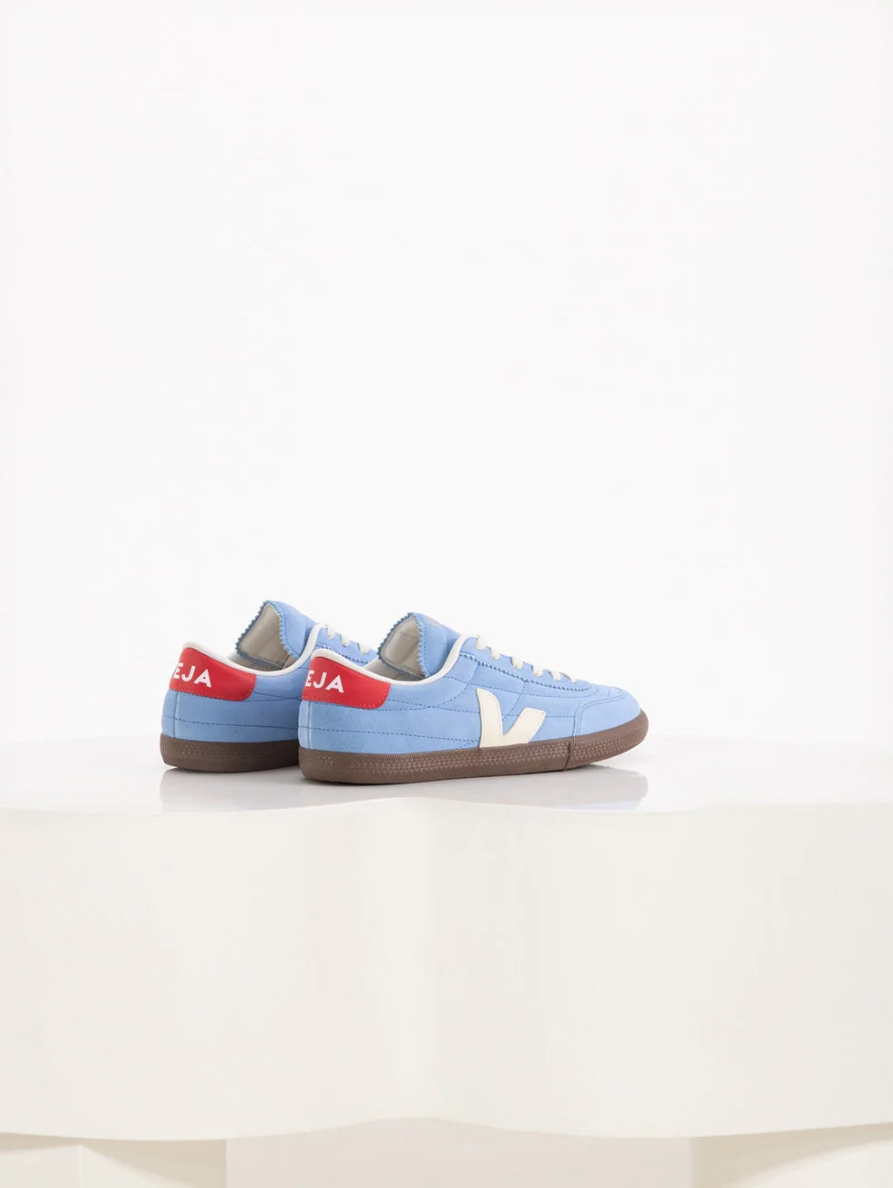 Zapatilla Veja Panenka Suede