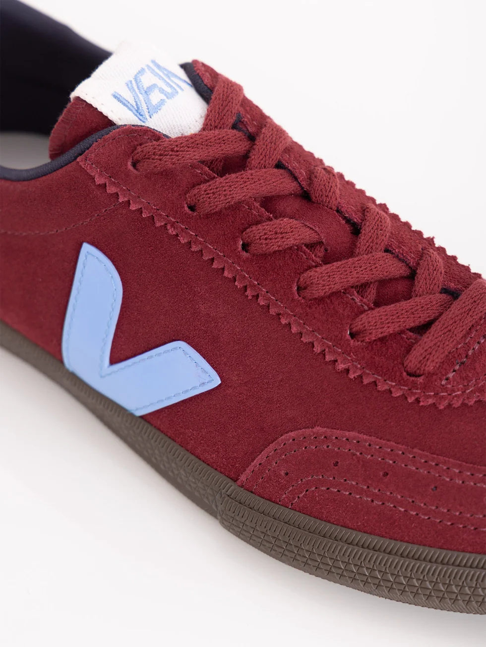 Zapatilla Veja Volley Suede