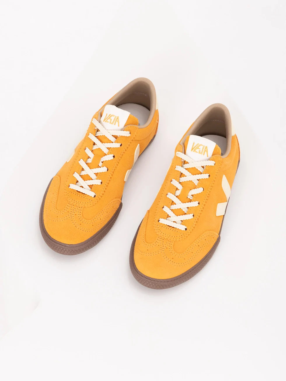 Zapatilla Veja Volley Suede