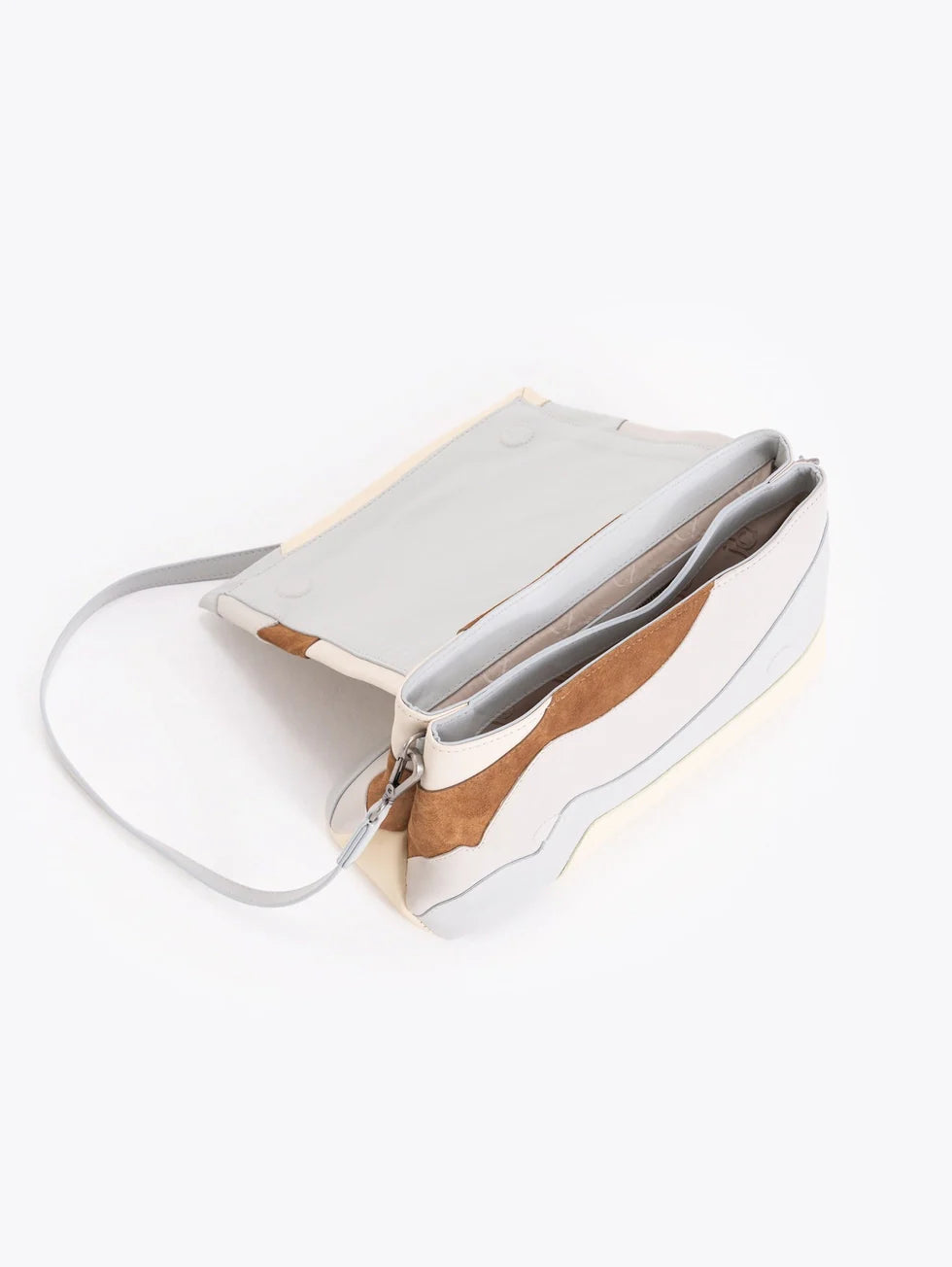 Cartera Lock Waves